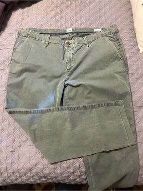 GAP Women’s -Style Olive Chino Pants